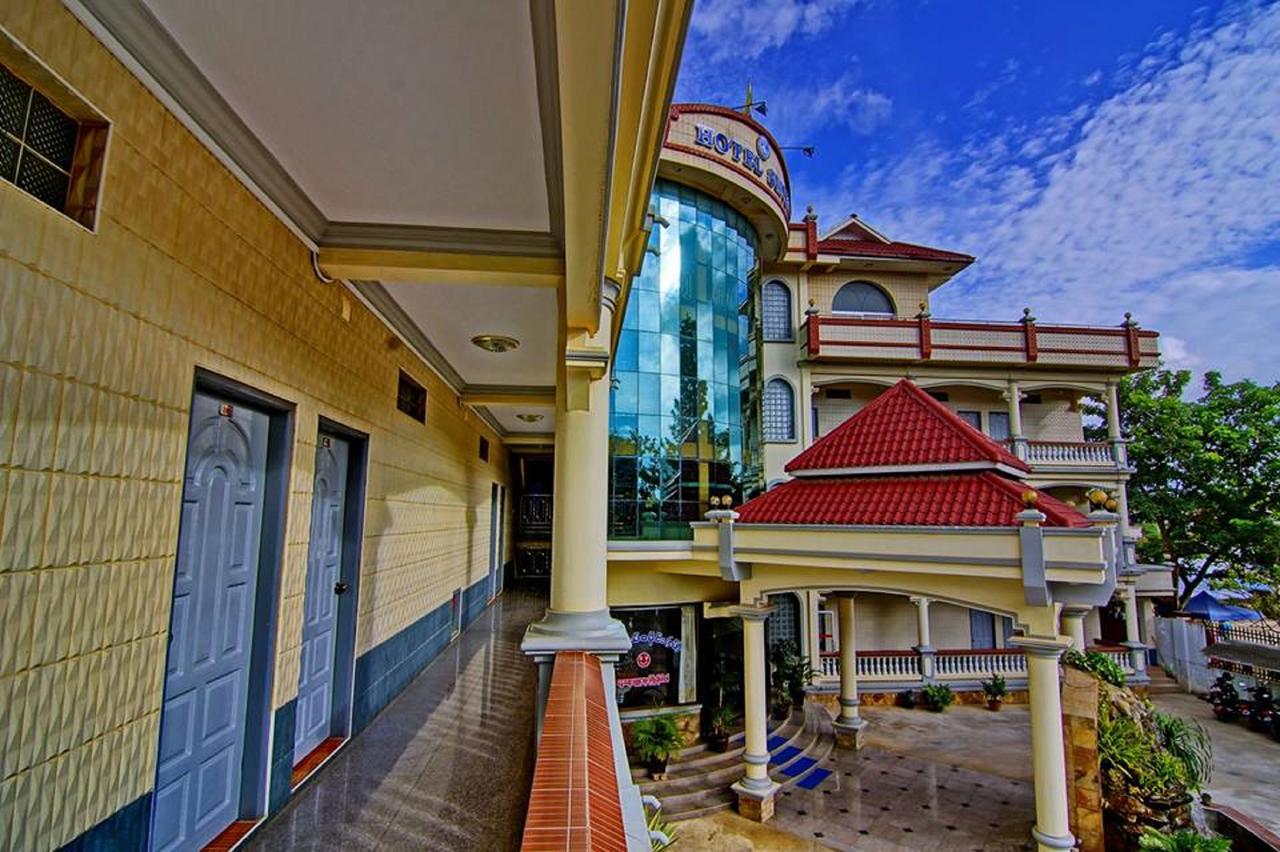 Hotel Smile Pyin Oo Lwin Buitenkant foto