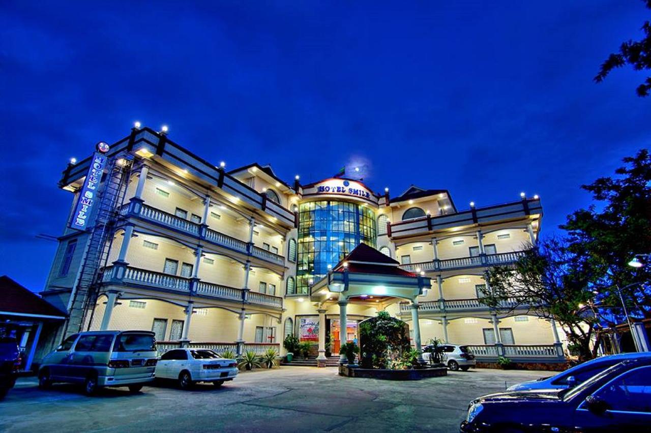 Hotel Smile Pyin Oo Lwin Buitenkant foto